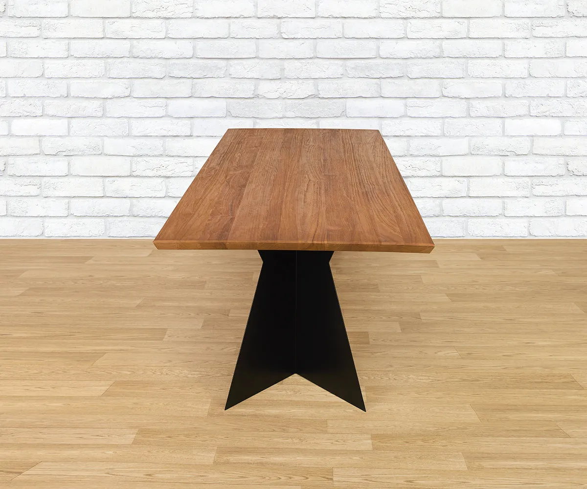 Mazi Dining Table